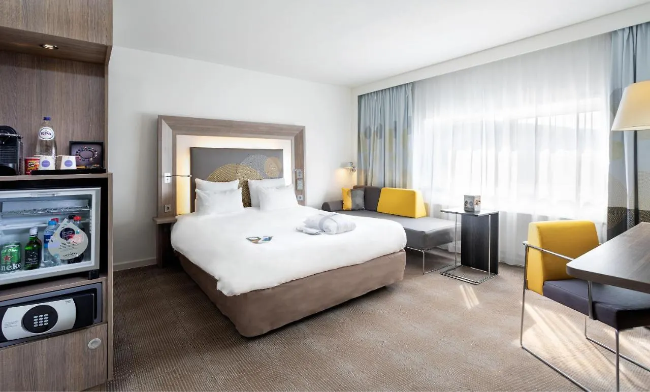 Novotel Den Haag World Forum 4*,